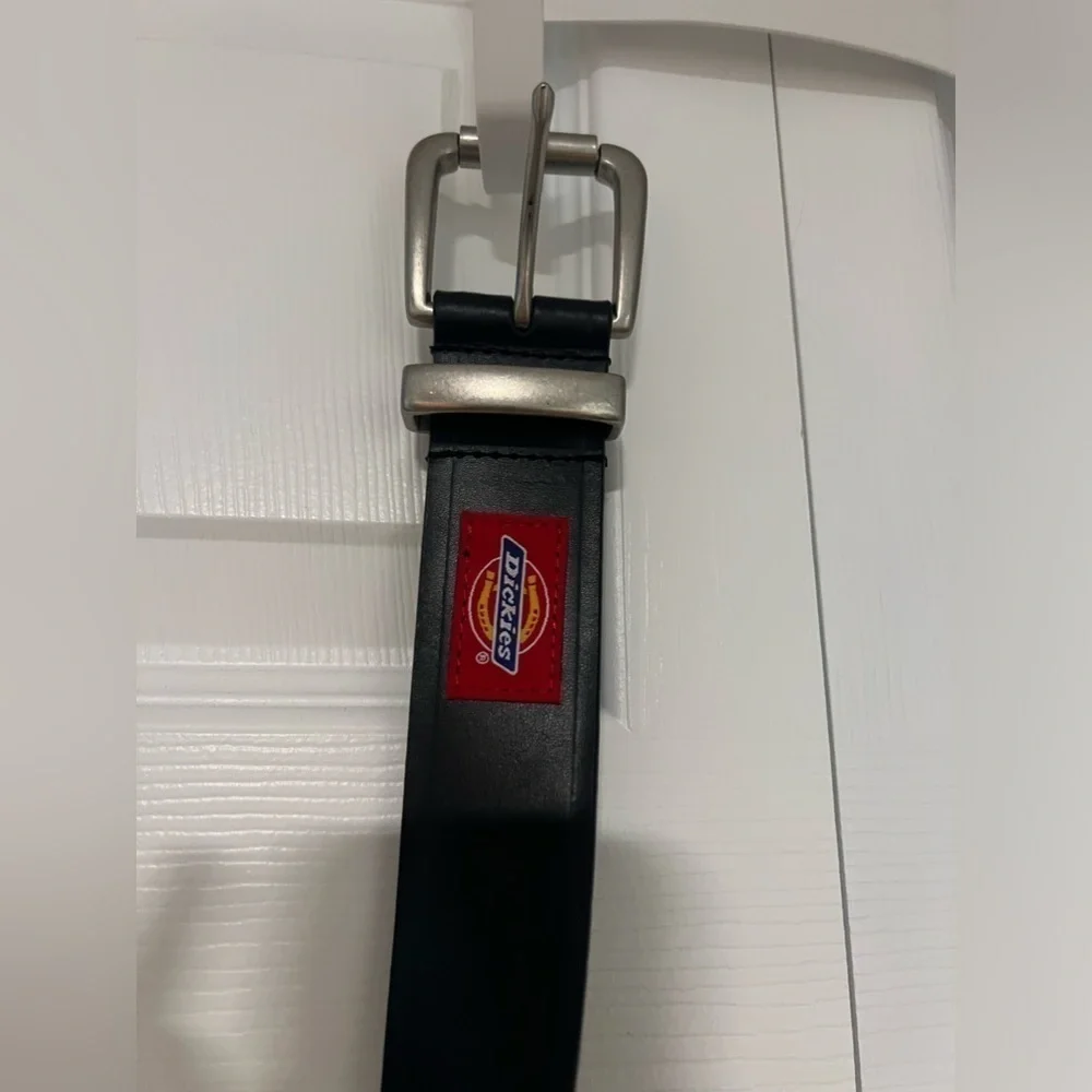 Dickies Genuine Leather Belt